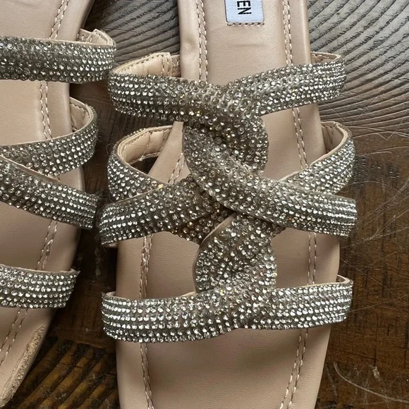EUC Steve Madden Sandals - Picture 3 of 5